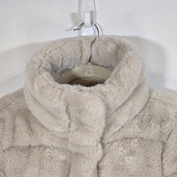 Altar'd State Faux Fur Cream Color Women's Jacket. Size S. - Picture 5 of 9